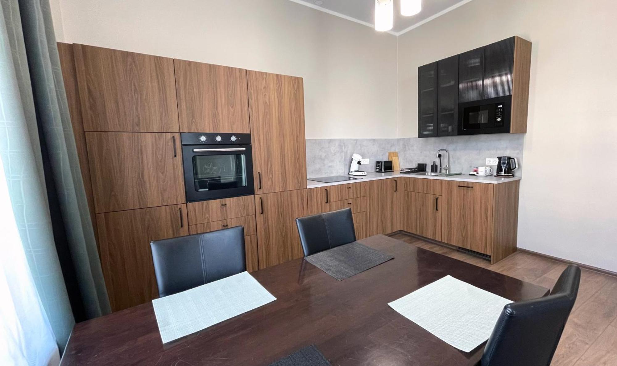 Queen Suite